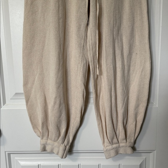 Free People Beach - Living In This Sweater Set PANTS ONLY - Cream - Size Small - Picture 5 of 10